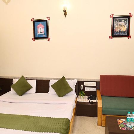 Hotel Suncity By Sharnam Натхдвара Экстерьер фото